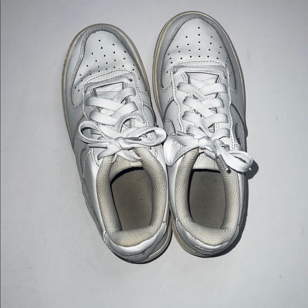 Nike Air Force 1’s Youth - Picture 3 of 7
